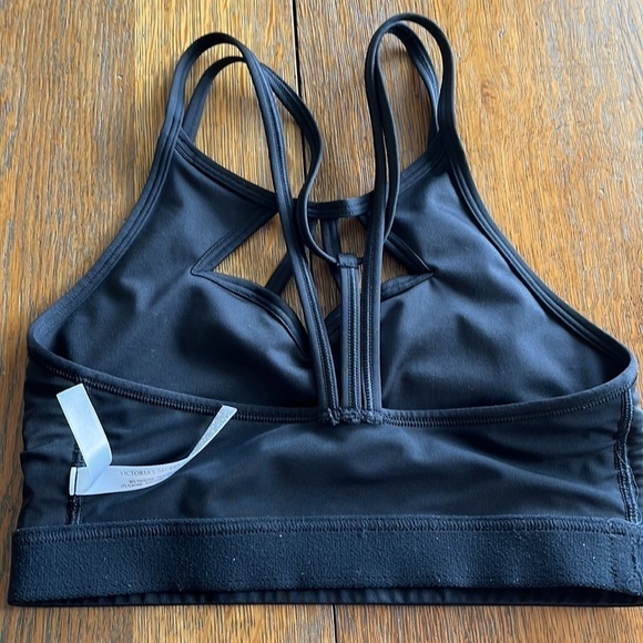 Victoria Secret Sport Bra size xs black straps cross in back - Picture 13 of 15